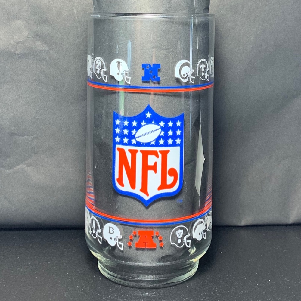 1976 NFL 28 team Helmet logo glass tumbler.🏈